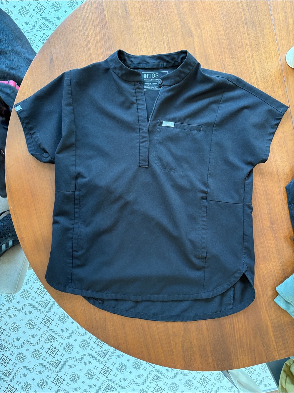 Figs Black Short-Sleeve Mandarin Collar Scrub Top